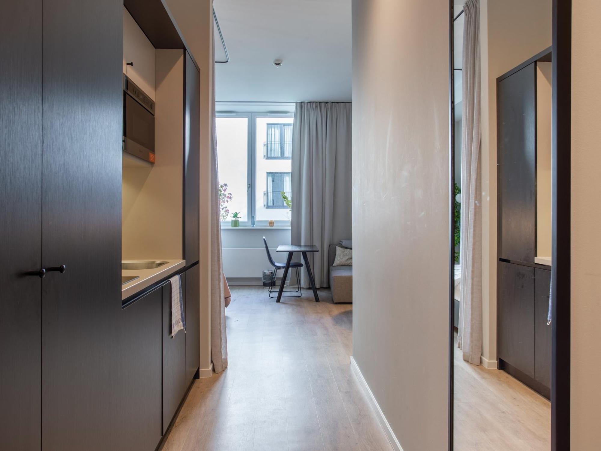 Limehome Duesseldorf Stresemannstrasse - Digital Access Ruang foto