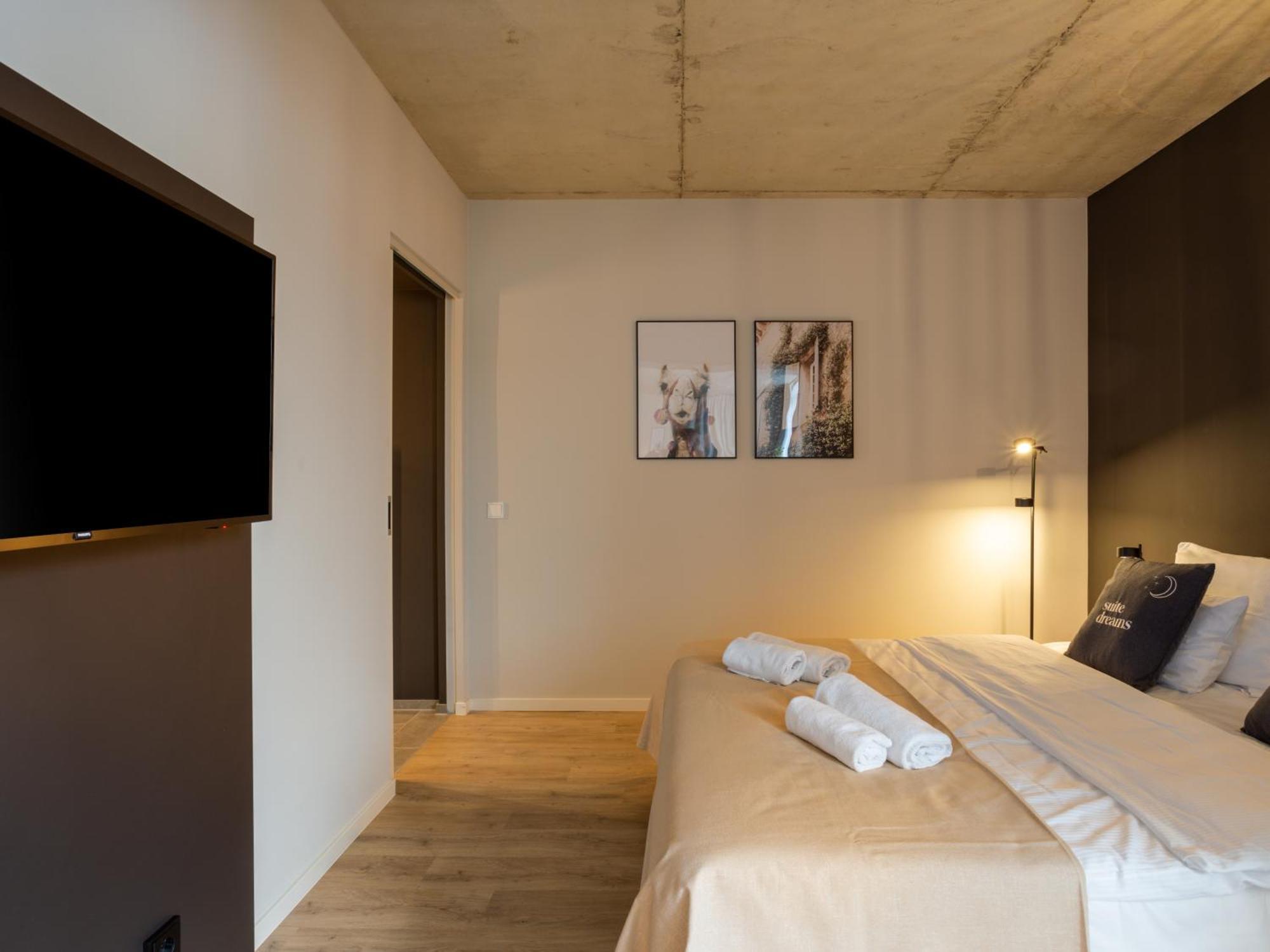 Limehome Duesseldorf Stresemannstrasse - Digital Access Ruang foto